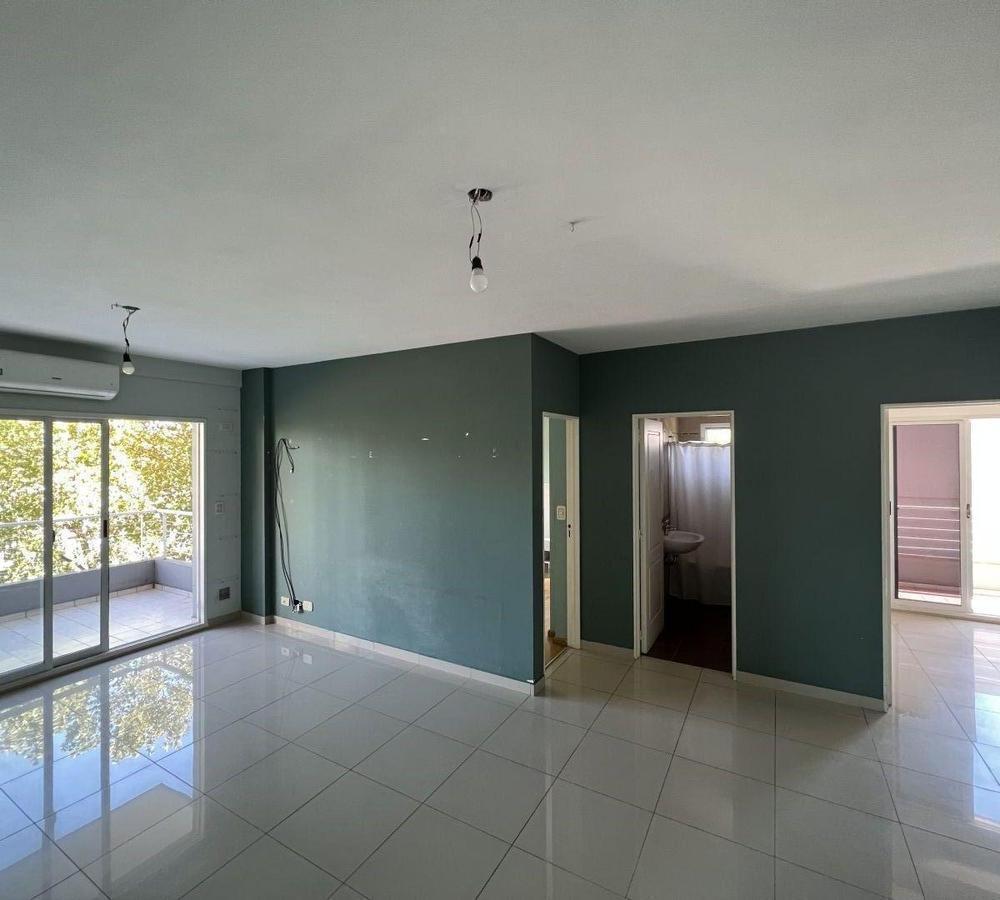 Venta Departamento 2 Ambientes con Cochera San Martin Centro 2