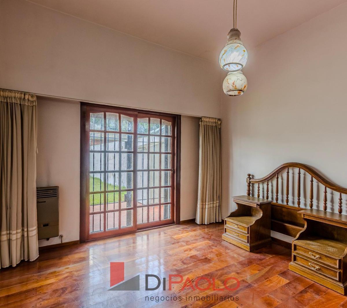 VENTA · CASA EN LOMAS DEL MIRADOR · PARQUE