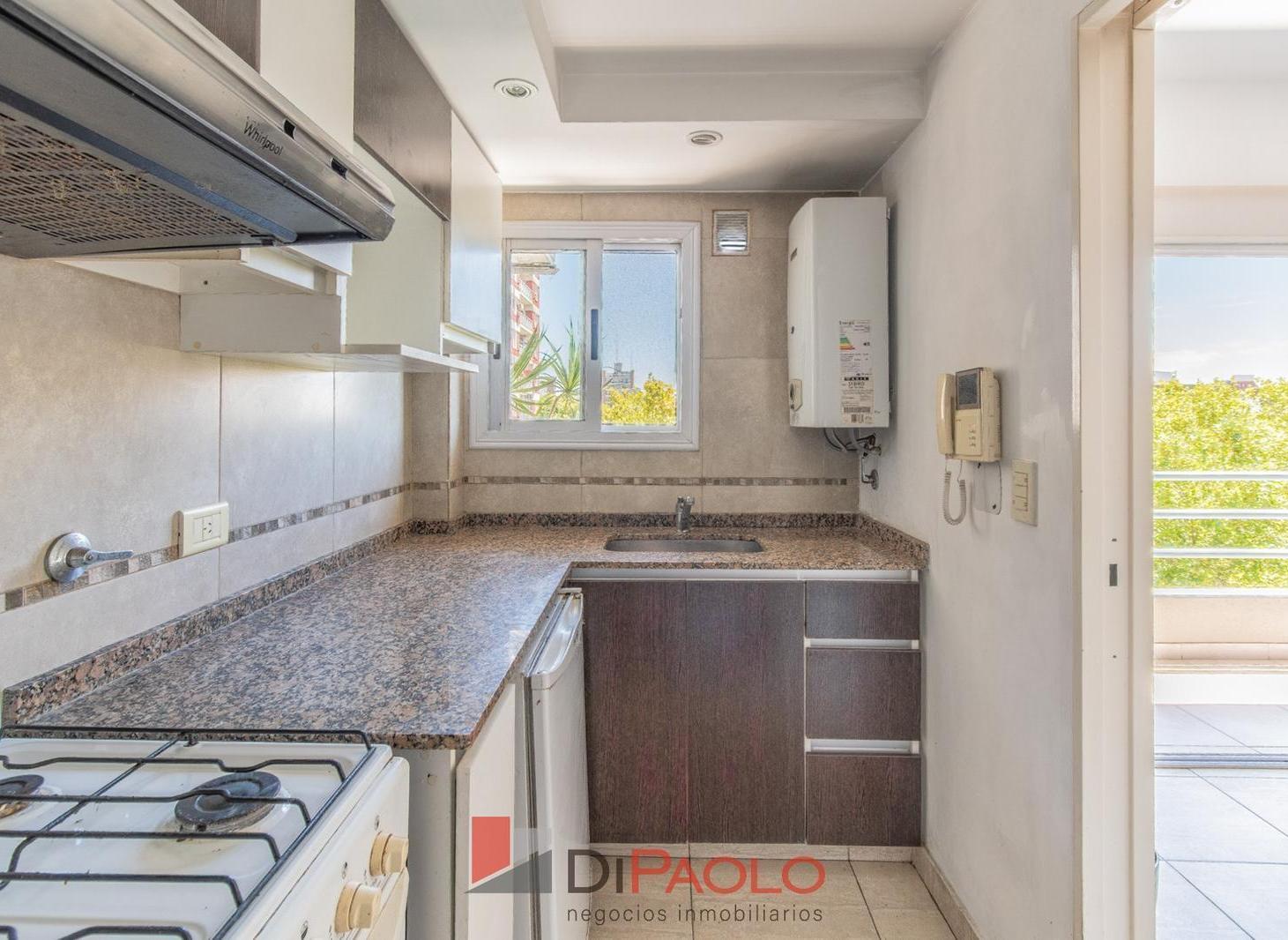 Venta departamento 2 ambientes con cochera en San Martin Centro