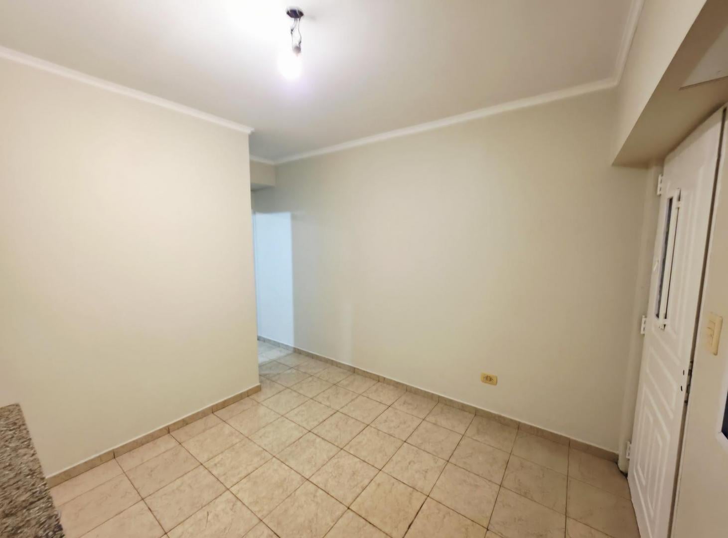 Alquiler Departamento 2 ambientes en V.Libertad con balcon
