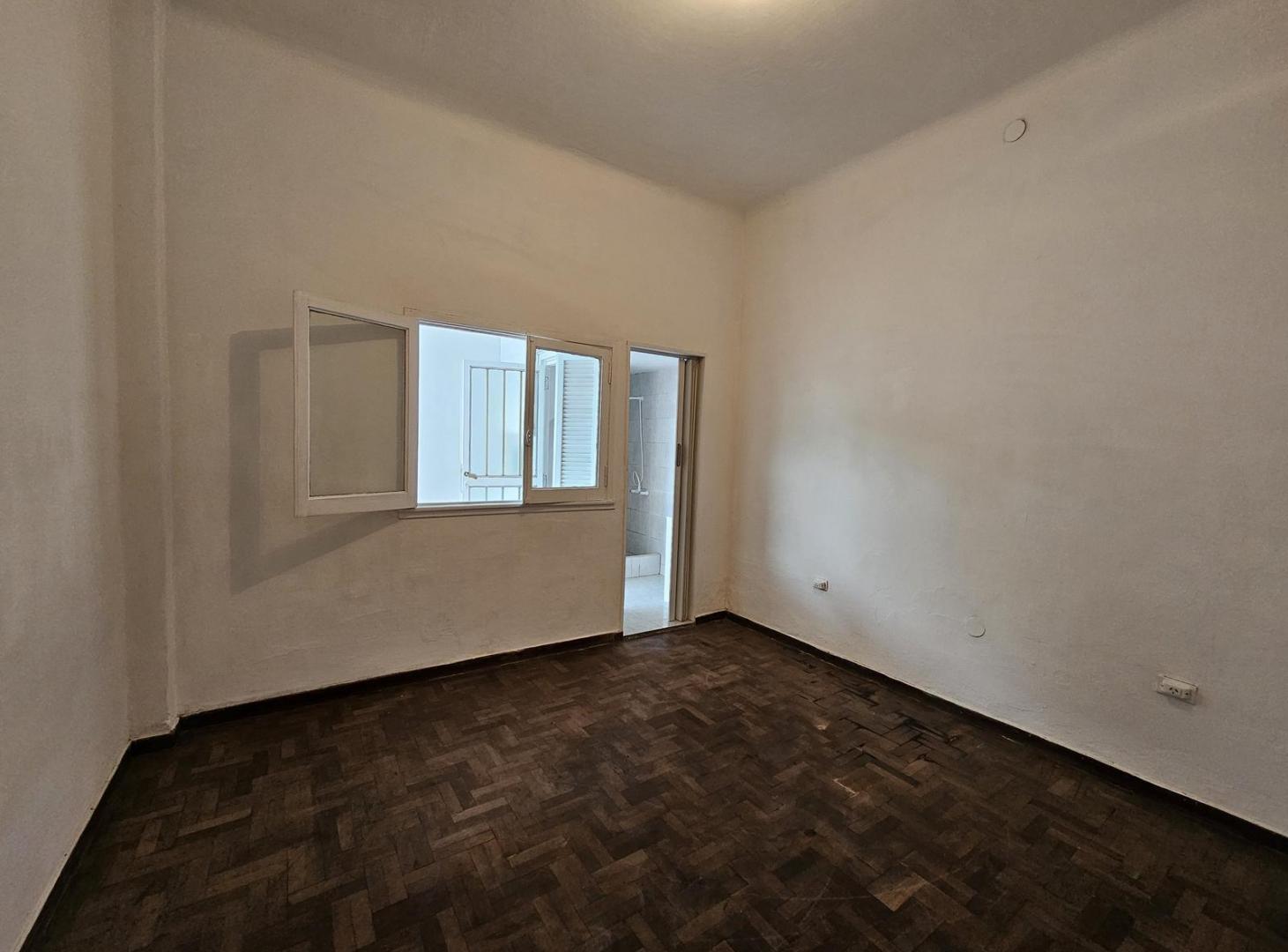 Foto de Alquiler Departamento 2 Ambientes en V.Libertad con patio, imagen 3