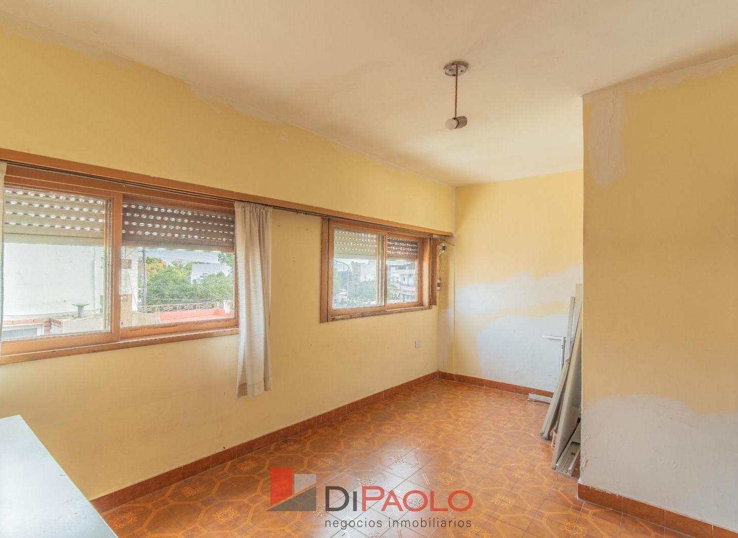 Venta PH 4 ambientes con terraza en Caseros