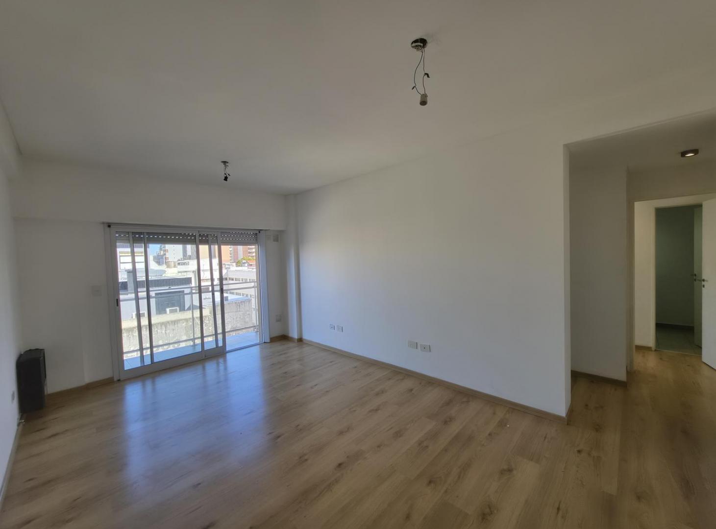 Foto de Alquiler Departamento 2 ambientes en plena zona comercial de General, imagen 4