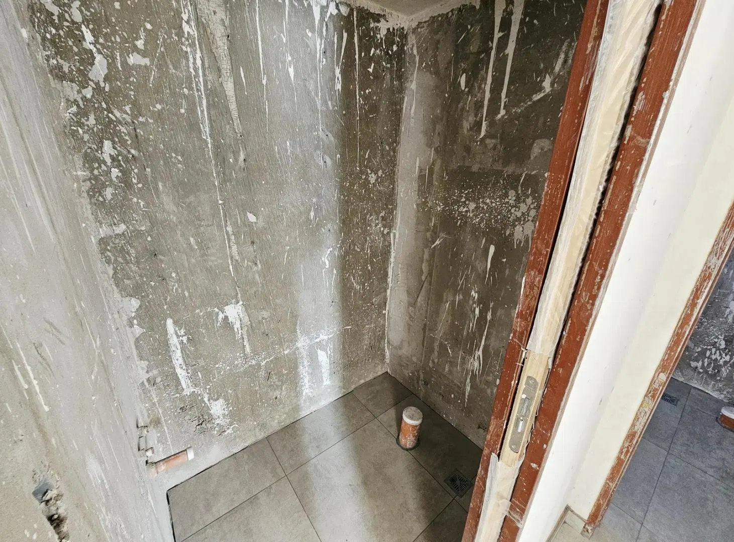 Venta departamento 3 ambientes con cochera a estrenar en Caseros 5