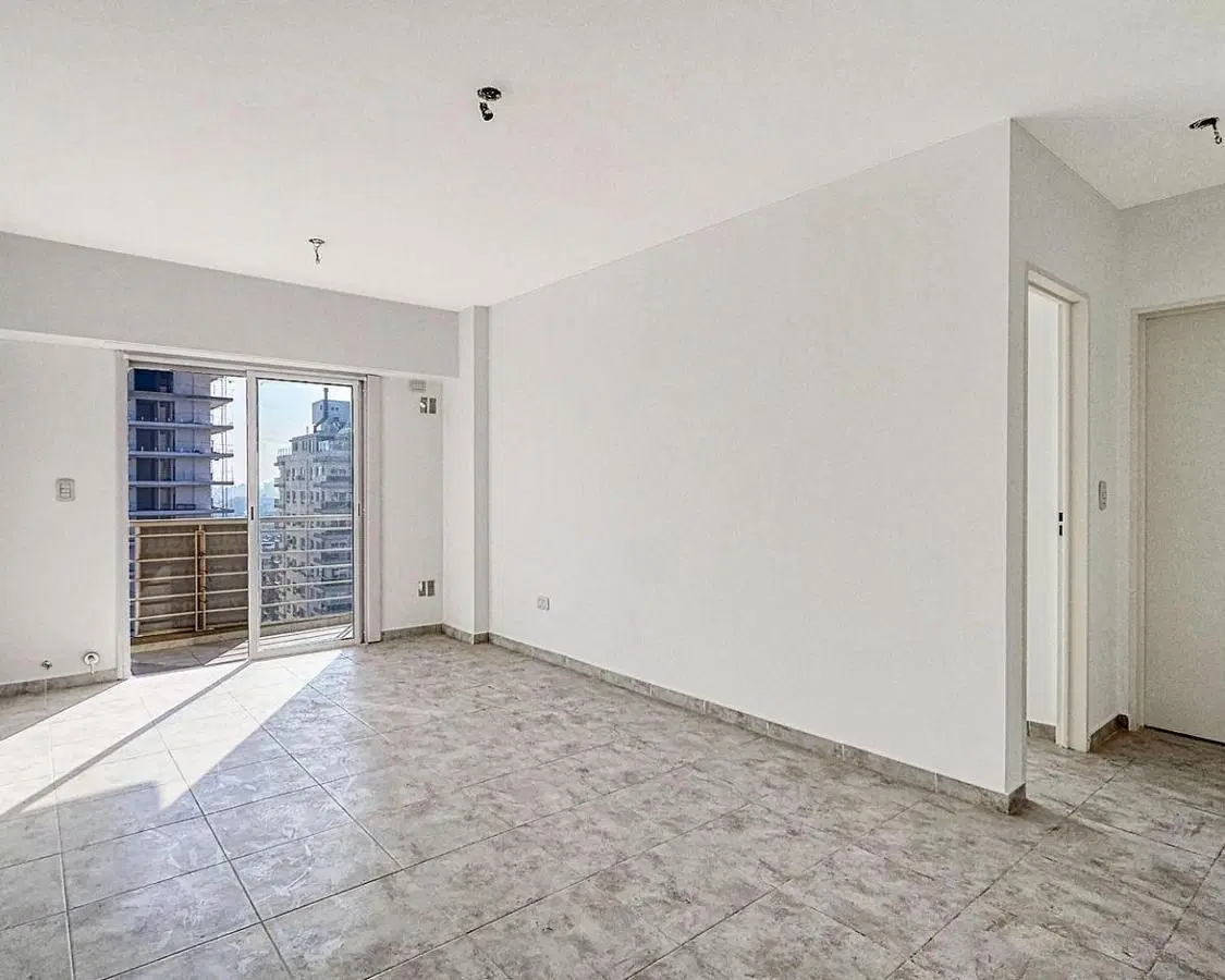 Venta departamento 3 Ambientes con balcón Caseros Clamaco 2