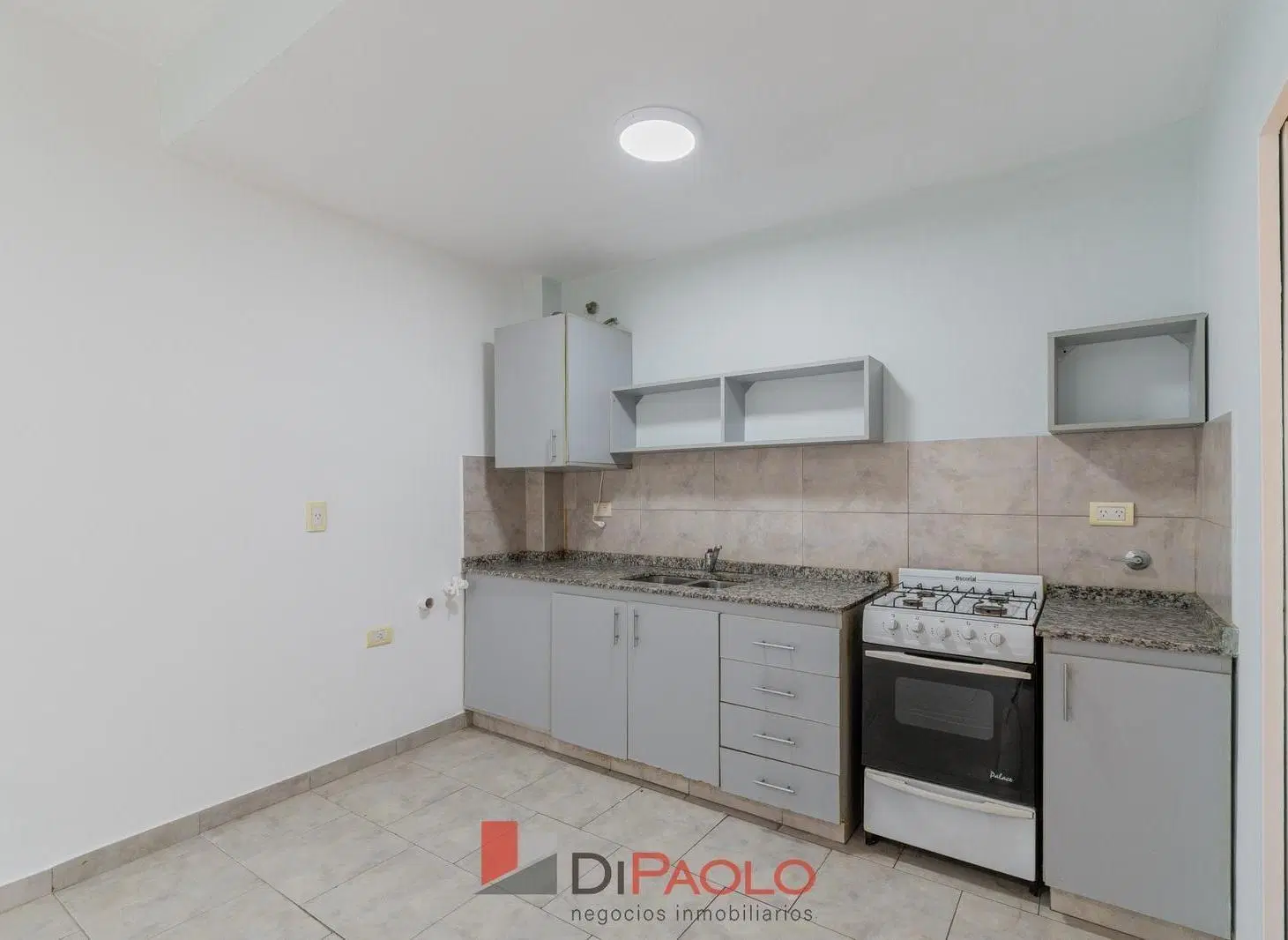 Venta departamento duplex 2 ambientes con cochera en Villa Bosch 5