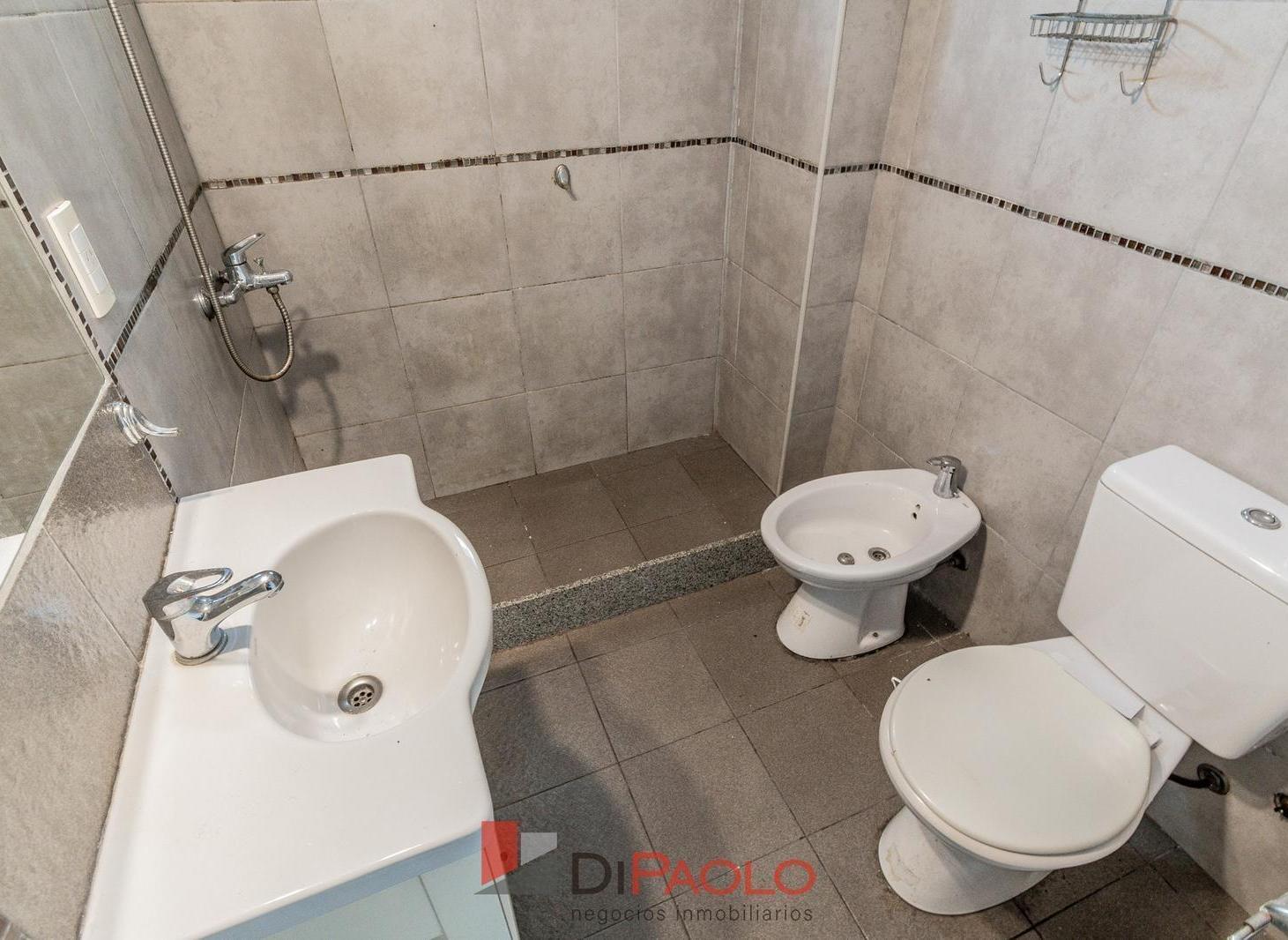 Venta departamento duplex 2 ambientes con cochera en Villa Bosch