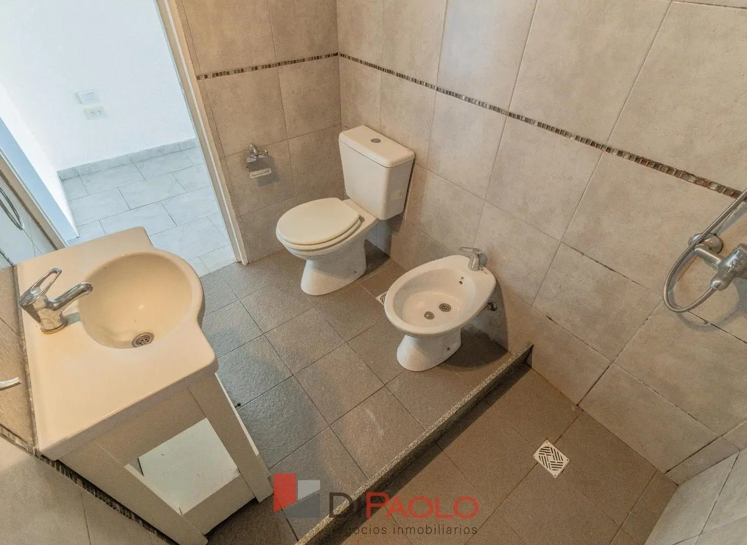 VENTA DE DEPARTAMENTO 3 AMBIENTES CON COCHERA EN VILLA BOSCH 4