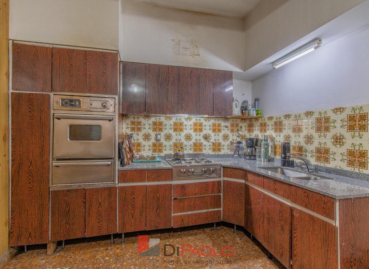 Venta PH 4 ambientes con quincho y parrilla en V.Libertad