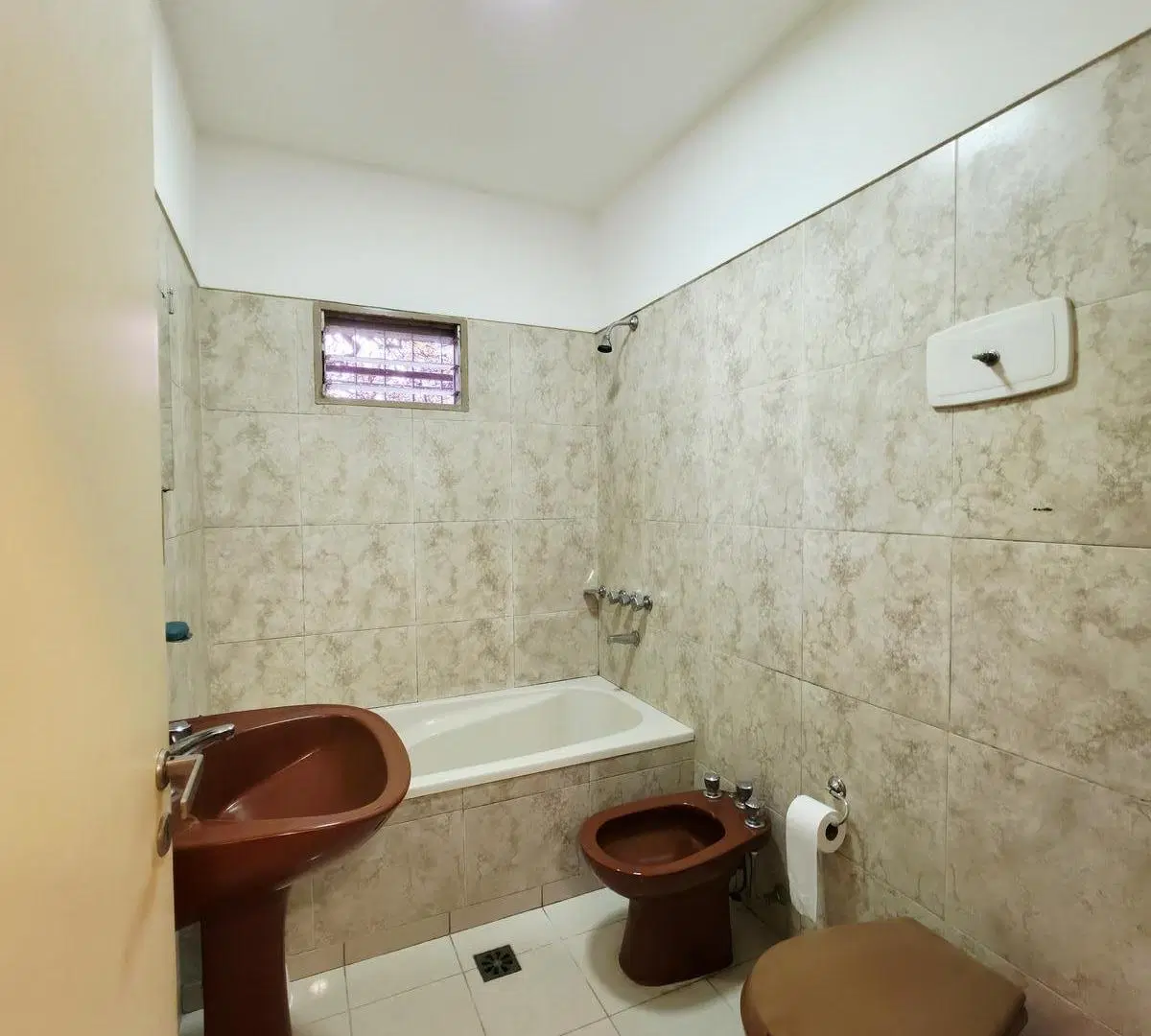 Alquiler Casa 3 ambientes en Villa Ballester con patio y cochera 5