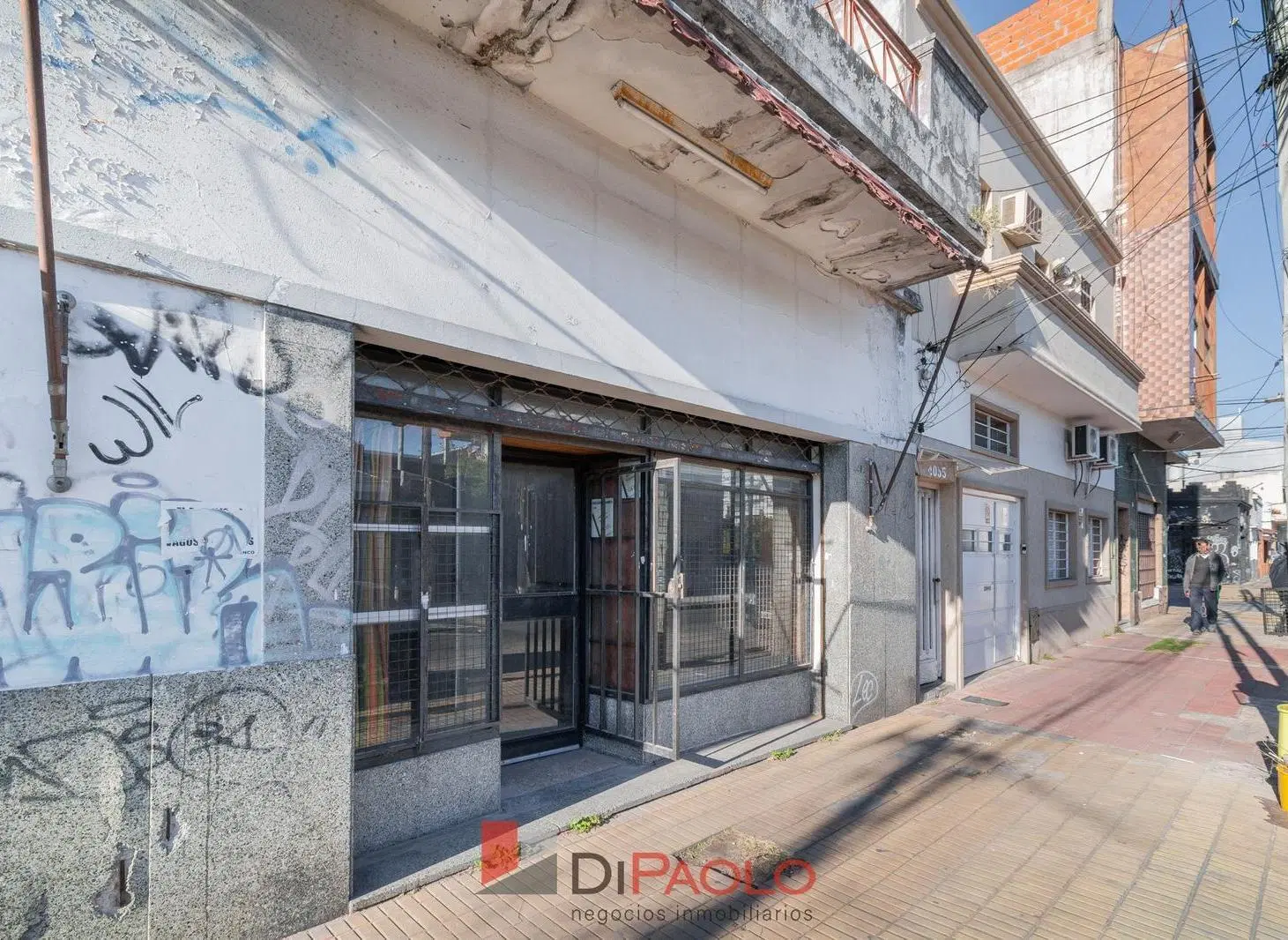 LOCAL CON DEPARTAMENTO A LA VENTA EN SANTOS LUGARES 1