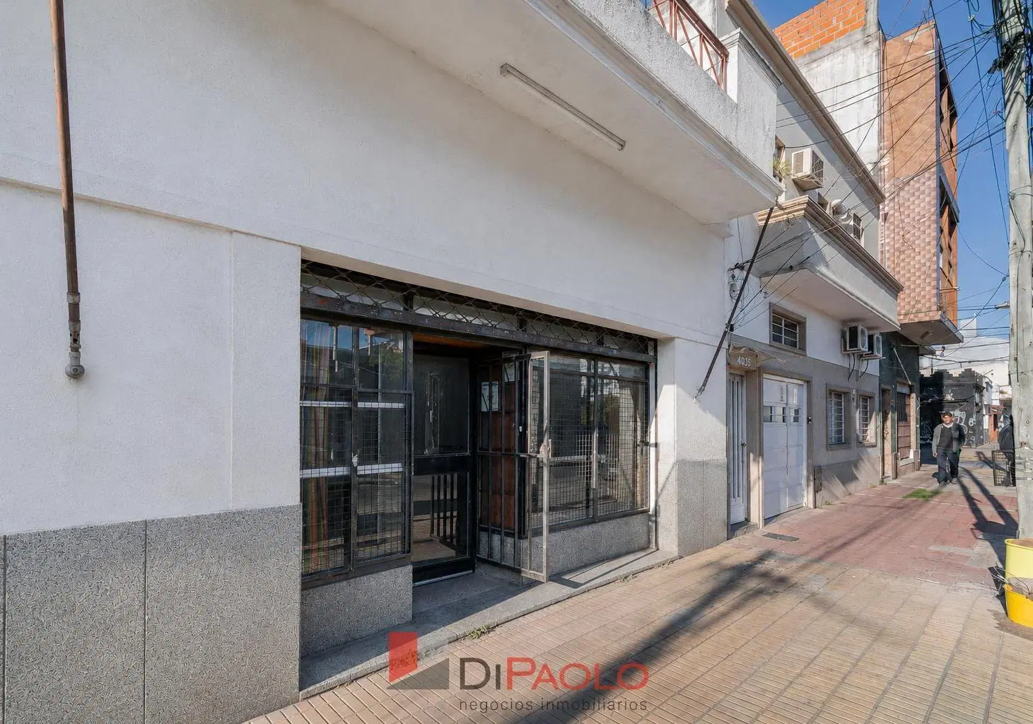 LOCAL CON DEPARTAMENTO A LA VENTA EN SANTOS LUGARES 3