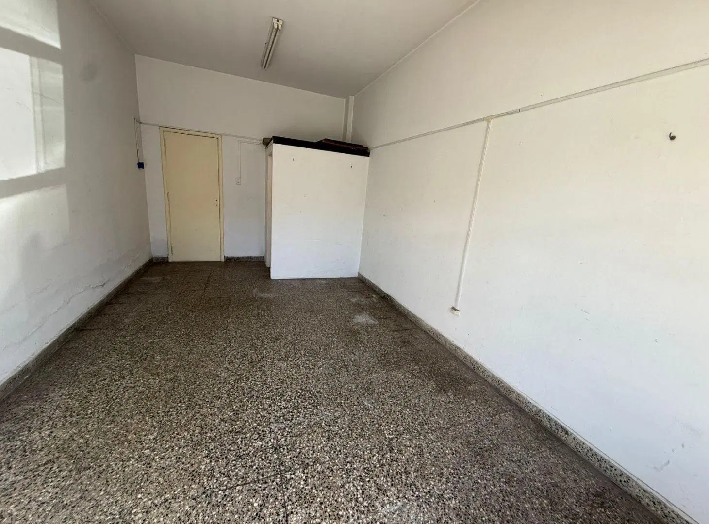 LOCAL COMERCIAL A LA VENTA EN VILLA BOSCH 5