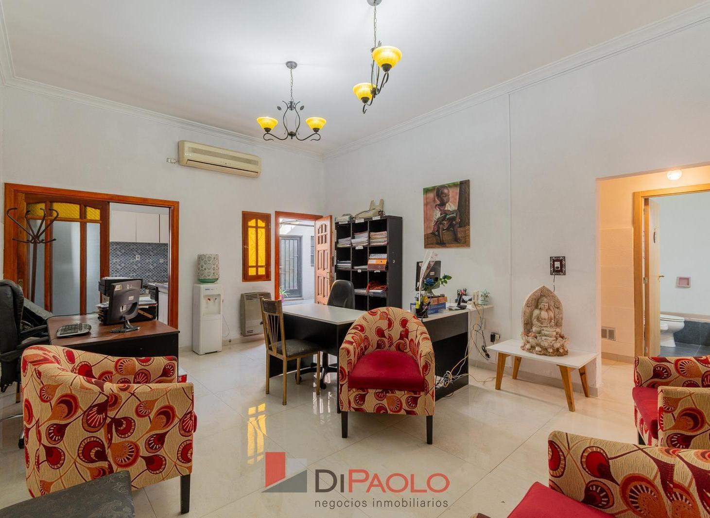 Venta PH 3 ambientes con patio, cochera y galpon en Villa Bosch