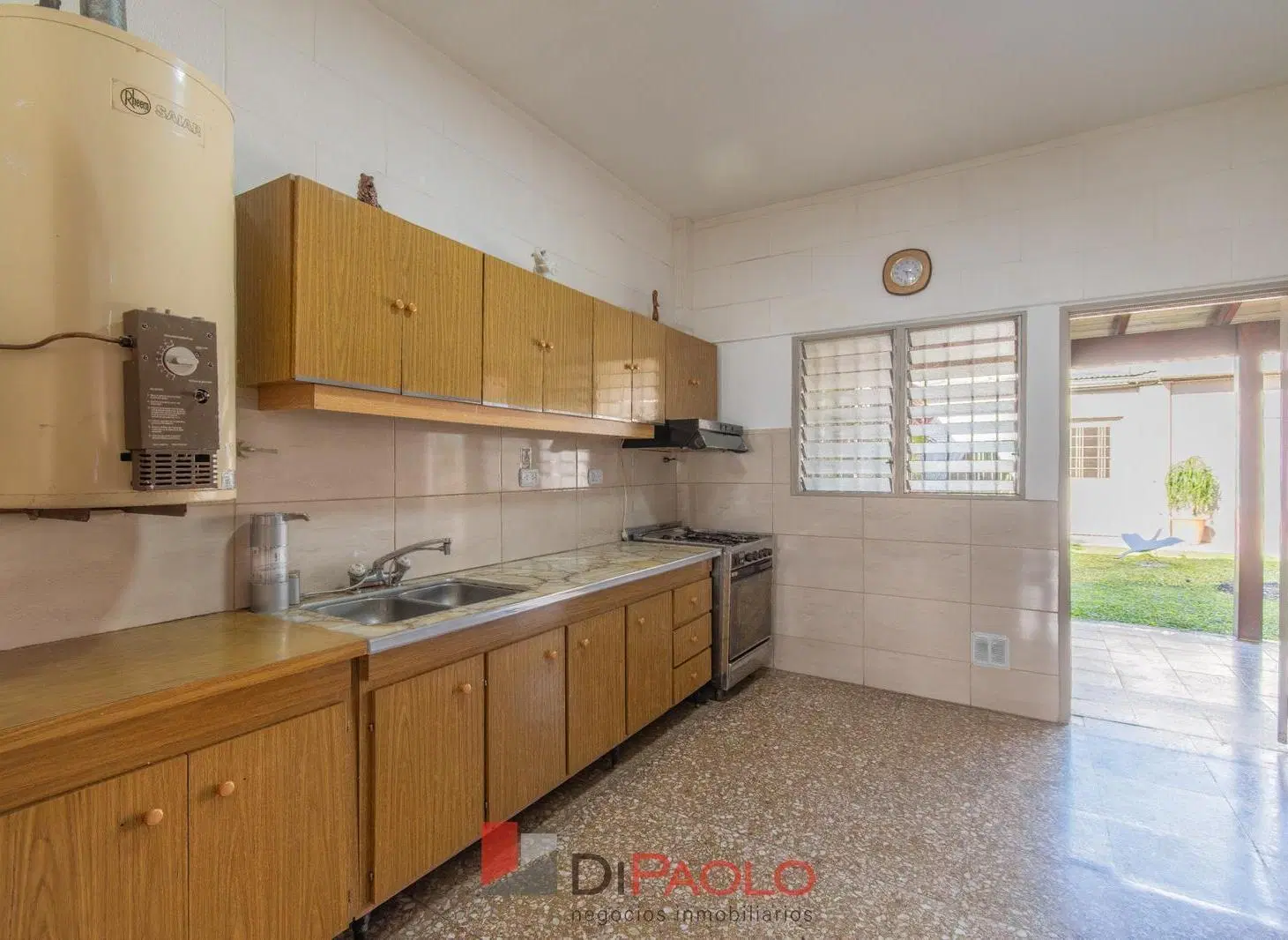 Venta casa 4 ambientes con jardin con quincho equipado  en Loma Hermosa 4