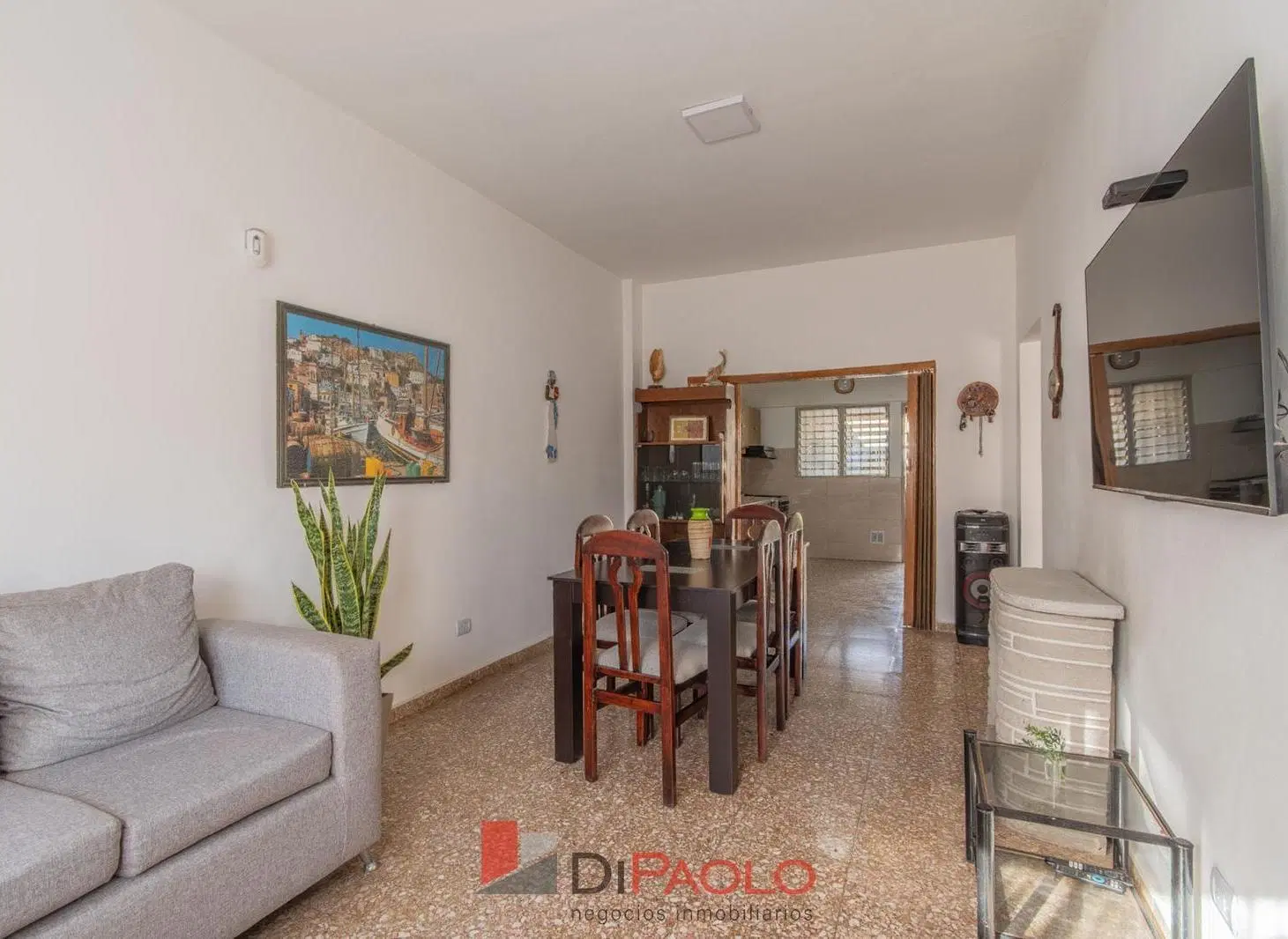 Venta casa 4 ambientes con jardin con quincho equipado  en Loma Hermosa 5