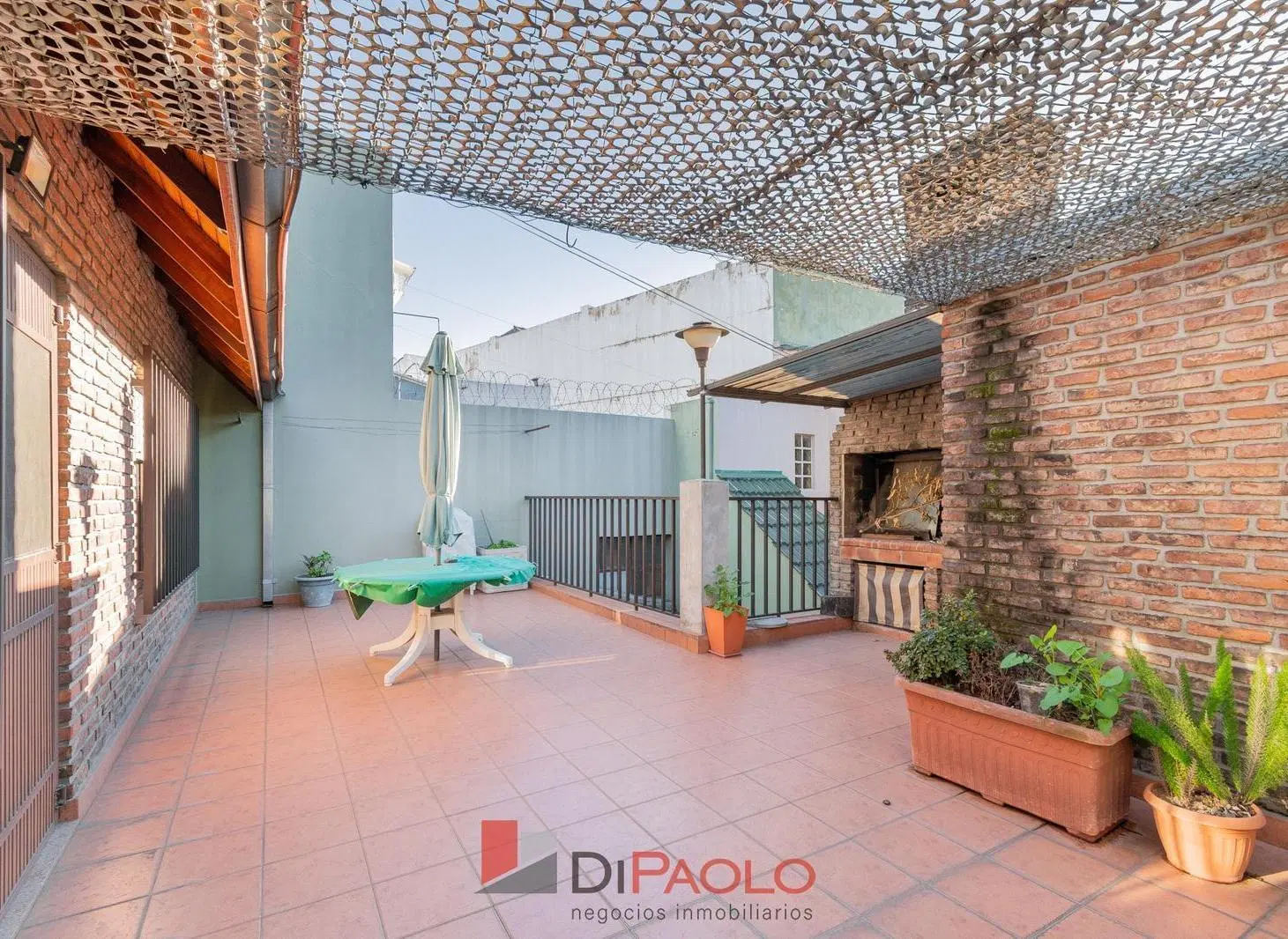 Venta PH 3 ambientes con cochera y terraza en Ciudadela 5