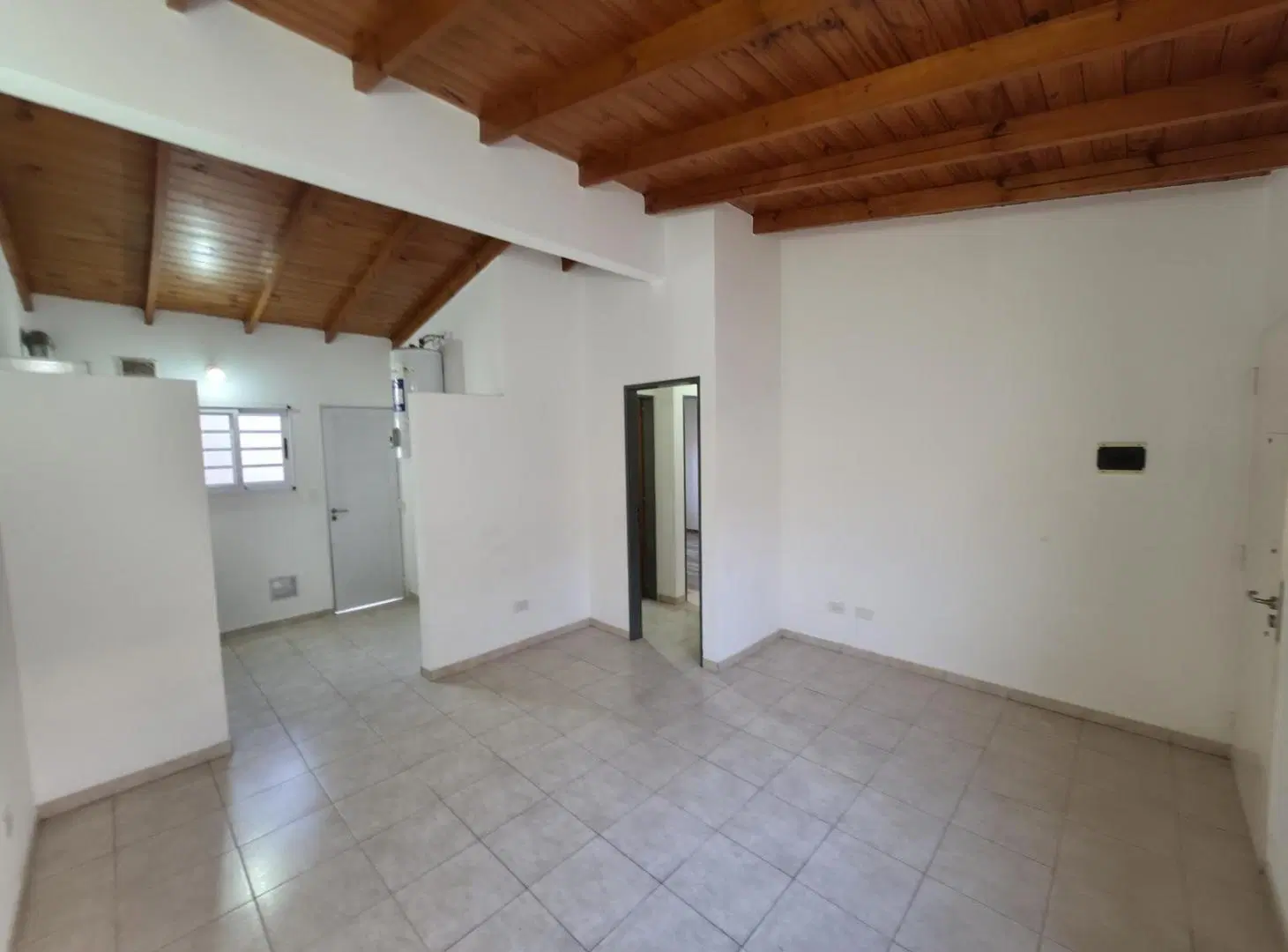 Alquiler Departamento 3 ambientes en V.Libertad con patio 2
