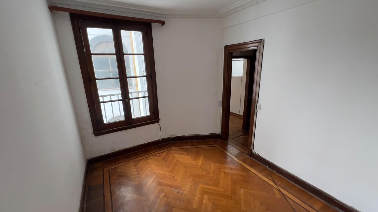 Foto de Alquiler Departamento 4 ambientes en Microcentro, imagen 1