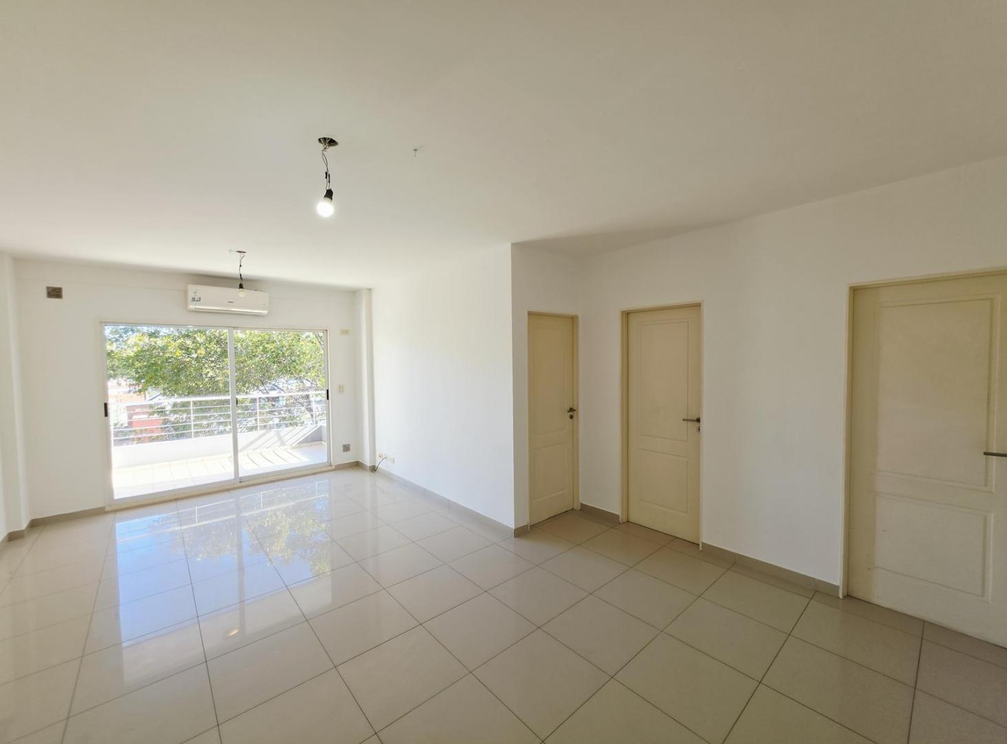 Foto de Alquiler Departamento 2 ambientes en San Martin con cochera, imagen 2