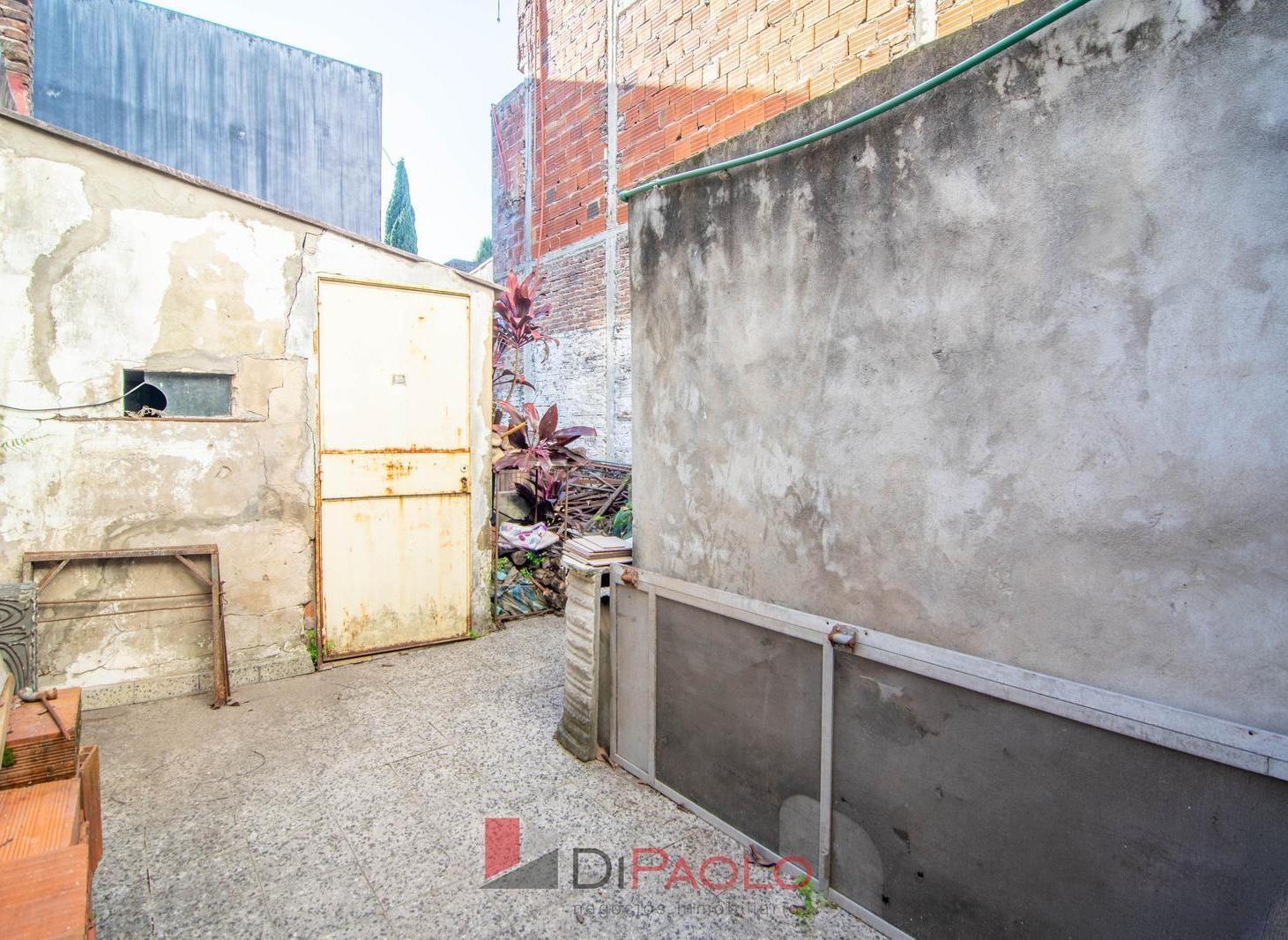Foto de PH Multifamiliar en Venta en Villa Maipú – 4 Viviendas, Patio y Terraza, imagen 1