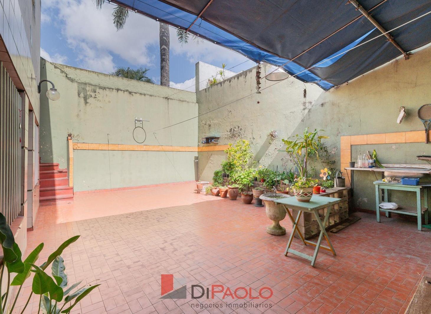 Foto de Venta Casa lote propio 4 ambientes con cochera, patio, quincho y, imagen 4