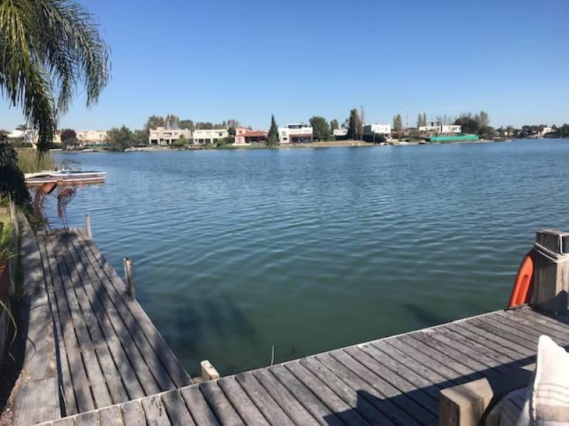 Casa en Venta en Santa Barbara, Tigre, G. B. a. Zona Norte 3