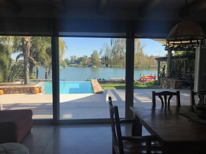 Casa en Venta en Santa Barbara, Tigre, G. B. a. Zona Norte 2