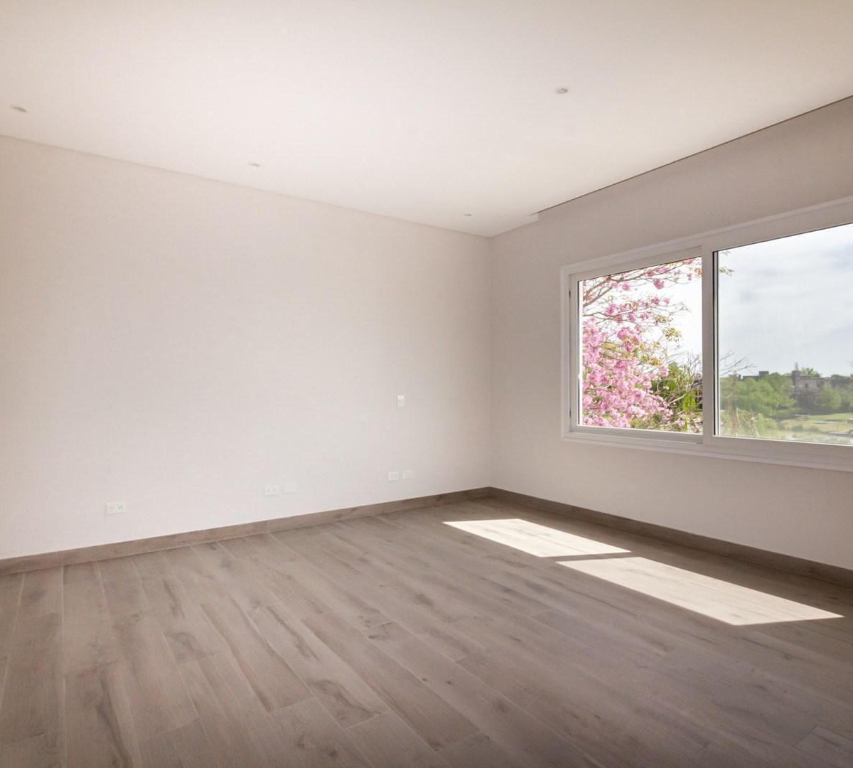 Casa en Venta en Santa Barbara, Tigre, G. B. a. Zona Norte 4