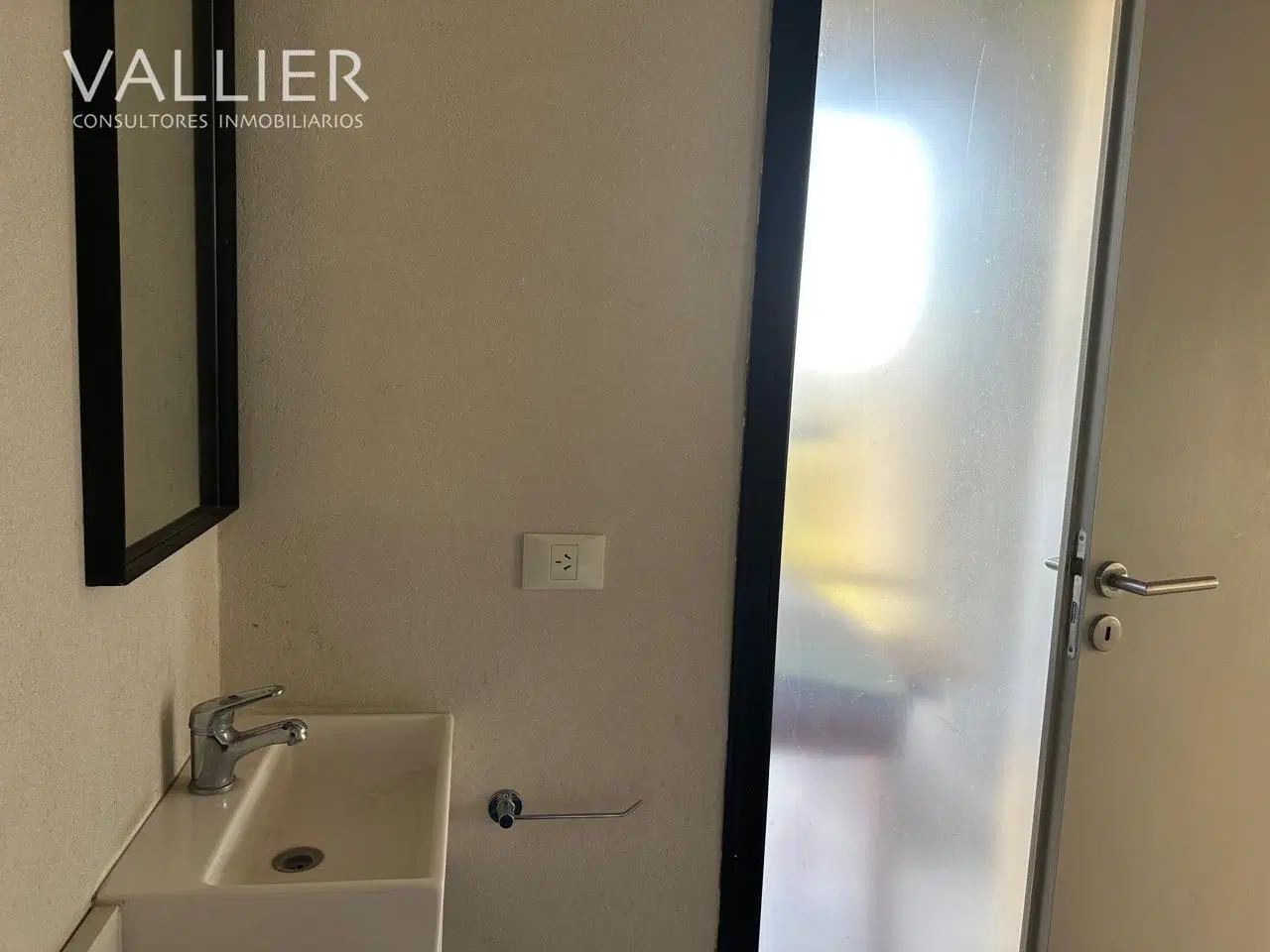 Casa en Alquiler en Santa Emilia, Pilar del Este, Pilar 1