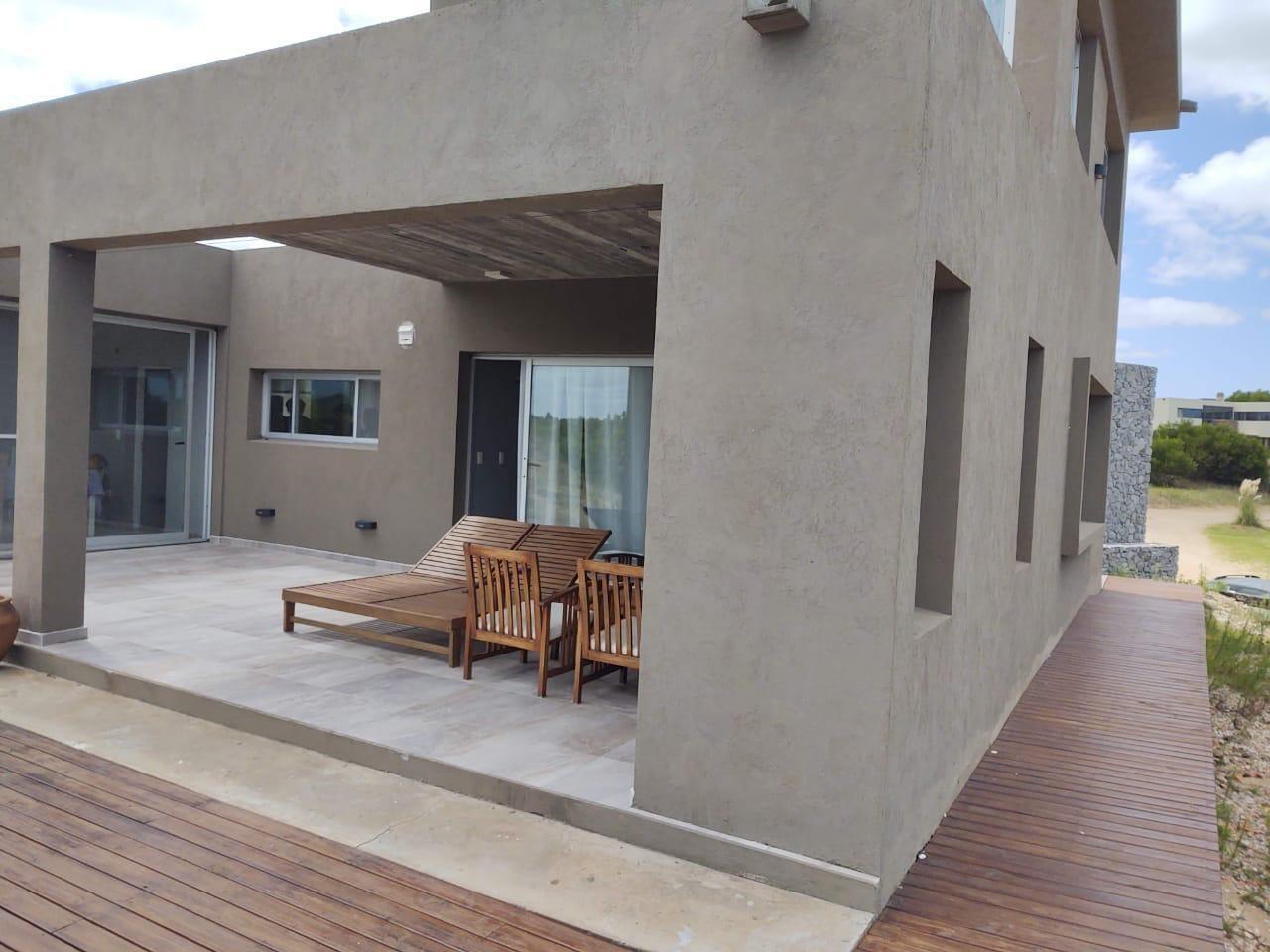 Foto de Casa Chalet en Alq. Temporario en Costa Esmeralda, Costa Atlántica, Buenos Aires, imagen 1