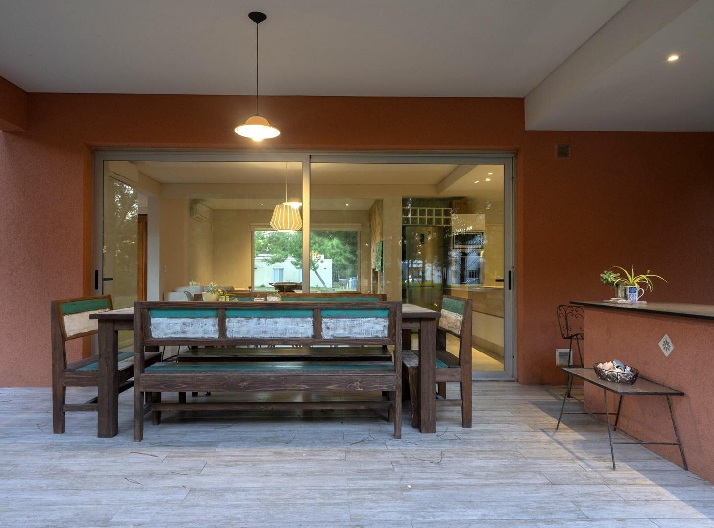 Foto de Casa Chalet en Venta en Costa Esmeralda, Costa Atlántica, Buenos Aires, imagen 3
