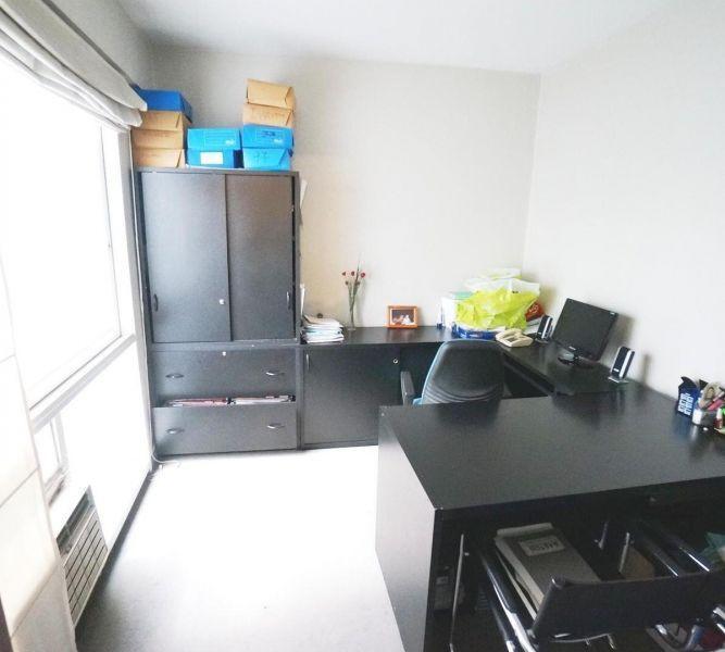 Venta Oficina Centro Muy Luminosa a La Calle Baño Privado 5