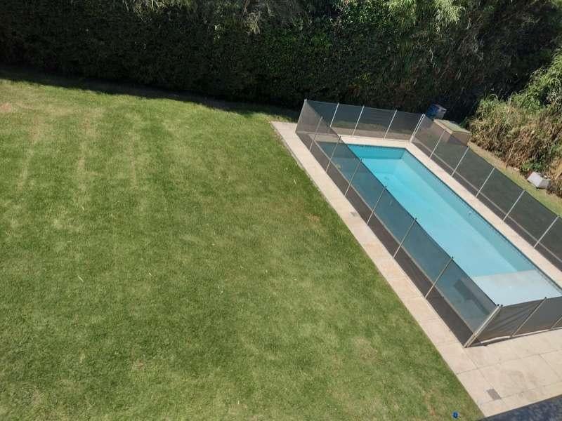 Excelente casa en San Carlos C.C ubicada en cul de sac central, llena de luz y sol