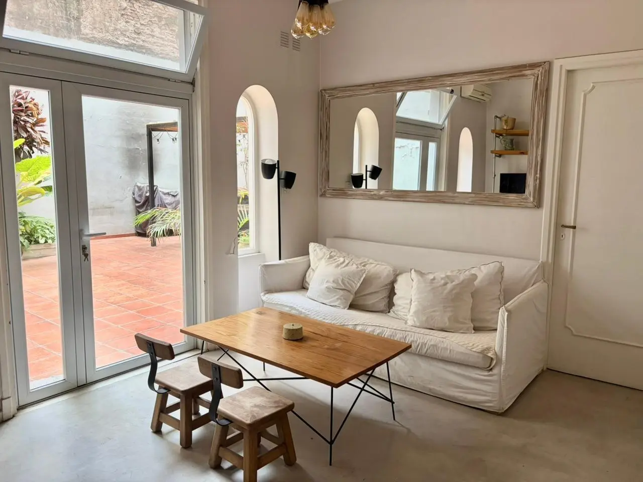 Lindísimo departamento con amplio patio en planta baja hecho a nuevo 5