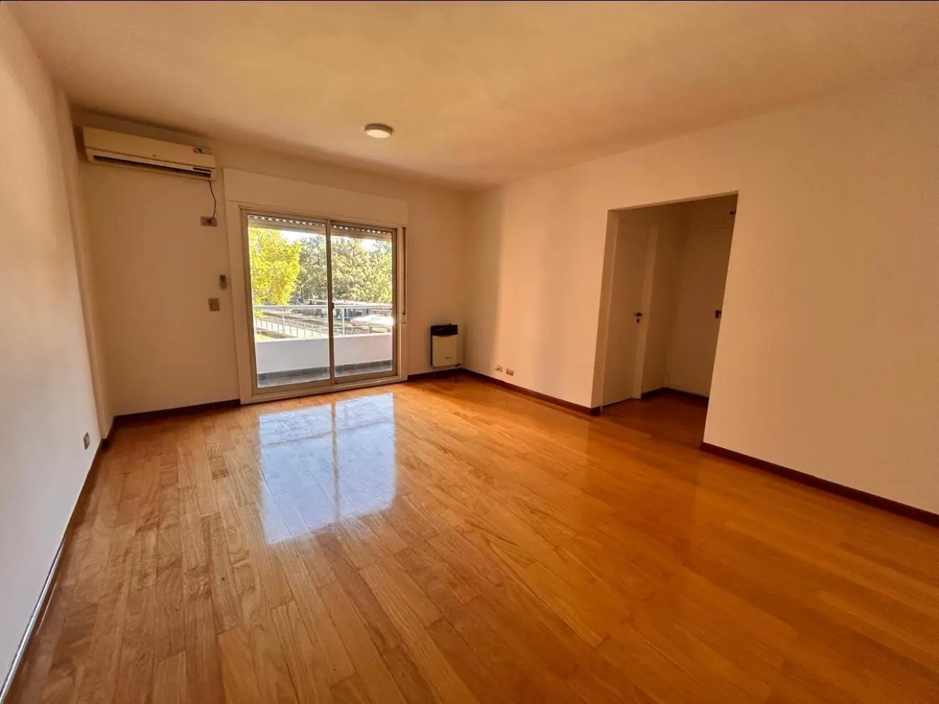 Excelente monoambiente con vista a la pileta y orientacion norte con amenities 5