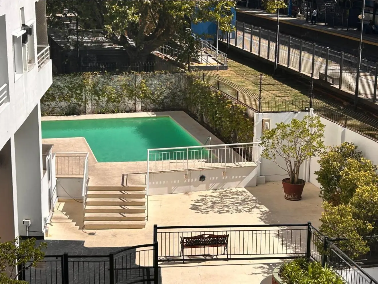 Excelente monoambiente con vista a la pileta y orientacion norte con amenities 1