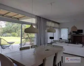 Excelente Casa en San Carlos C.C 4