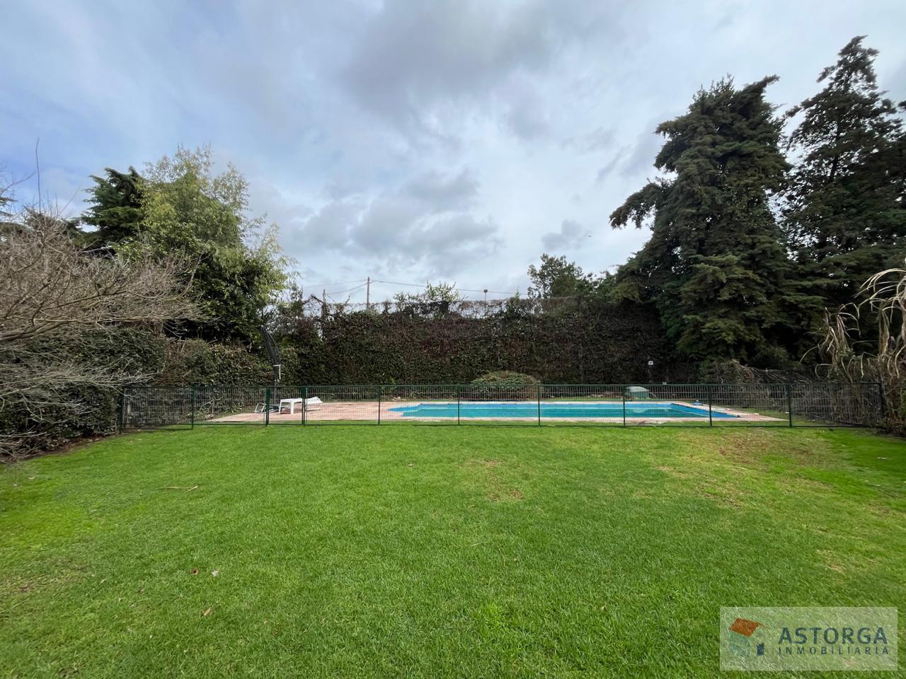 Foto de Excelente casa en alquiler amoblado en San Carlos C.C, imagen 1