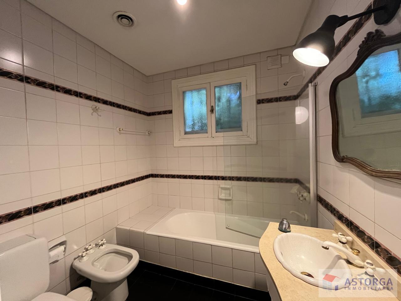 Foto de Excelente casa en alquiler anual en inmejorable zona, en Martinez entre, imagen 5
