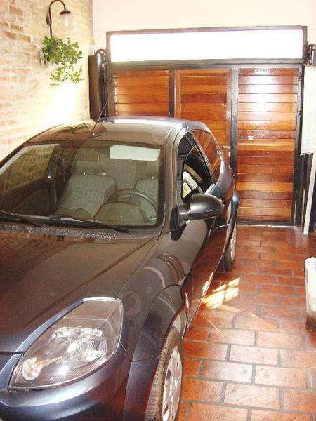 Foto de Saavedra casa venta 3 dormitorios Garage Terraza metrobus, imagen 2