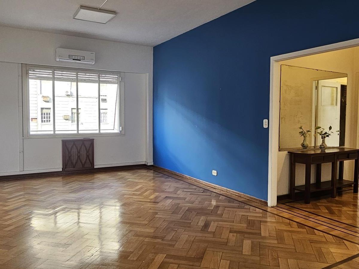 Semipiso 83 m². Excelente Edificio, Planta y Vistas. Apto Profesional 3