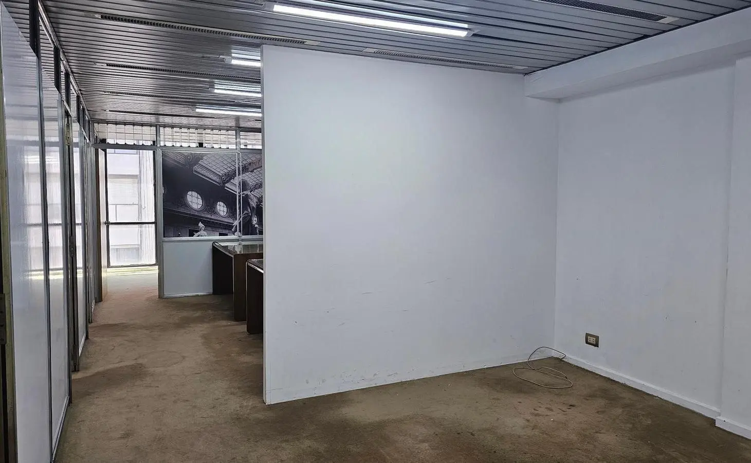 Triubnales - Semipiso - Oficina 83 m2 4