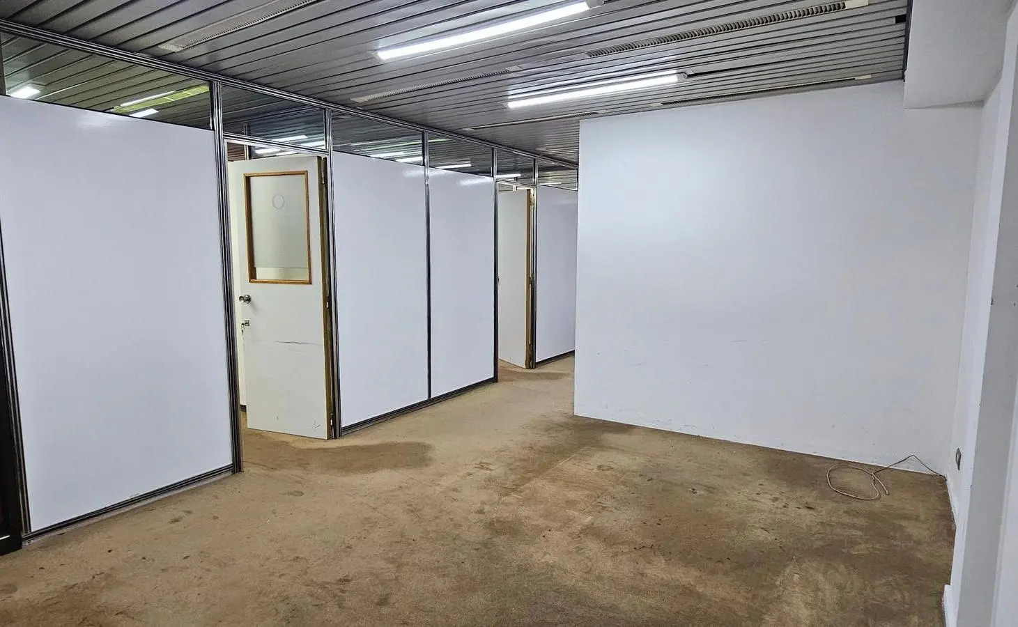 Triubnales - Semipiso - Oficina 83 m2 2