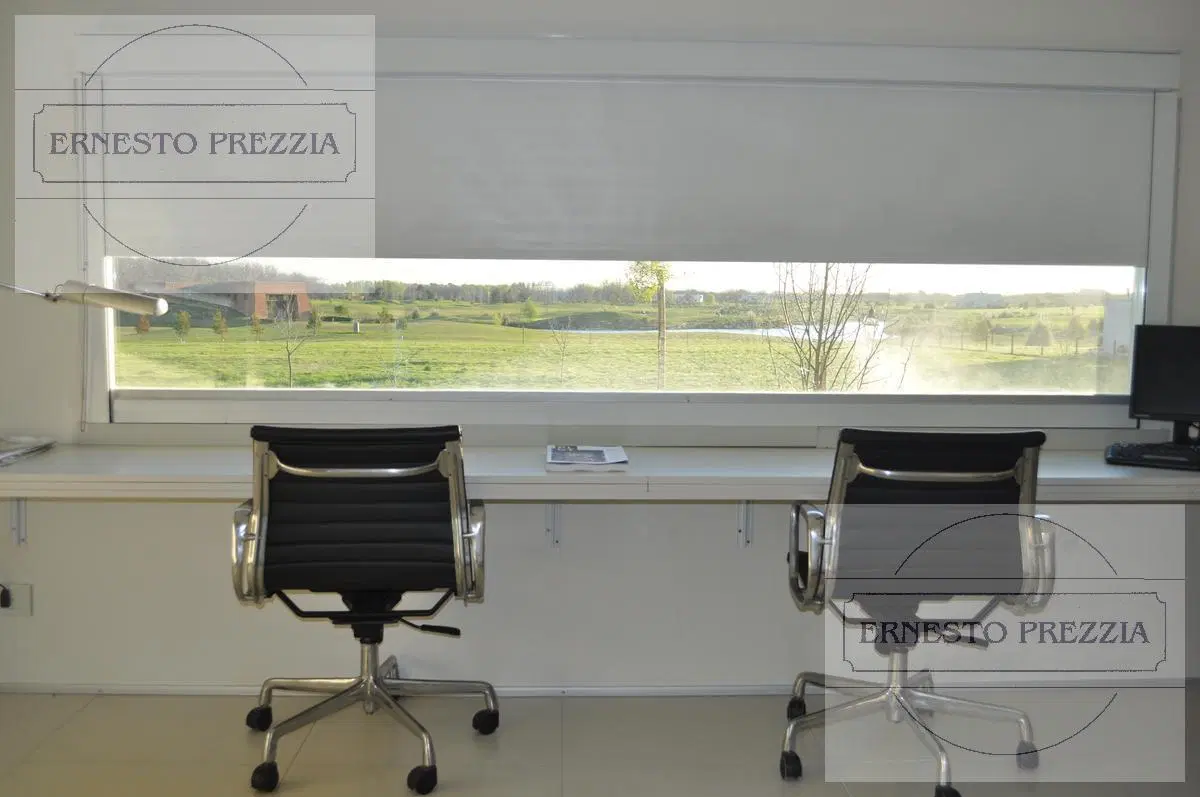 Moderna Casa en Venta  - Estancias del Pilar 3
