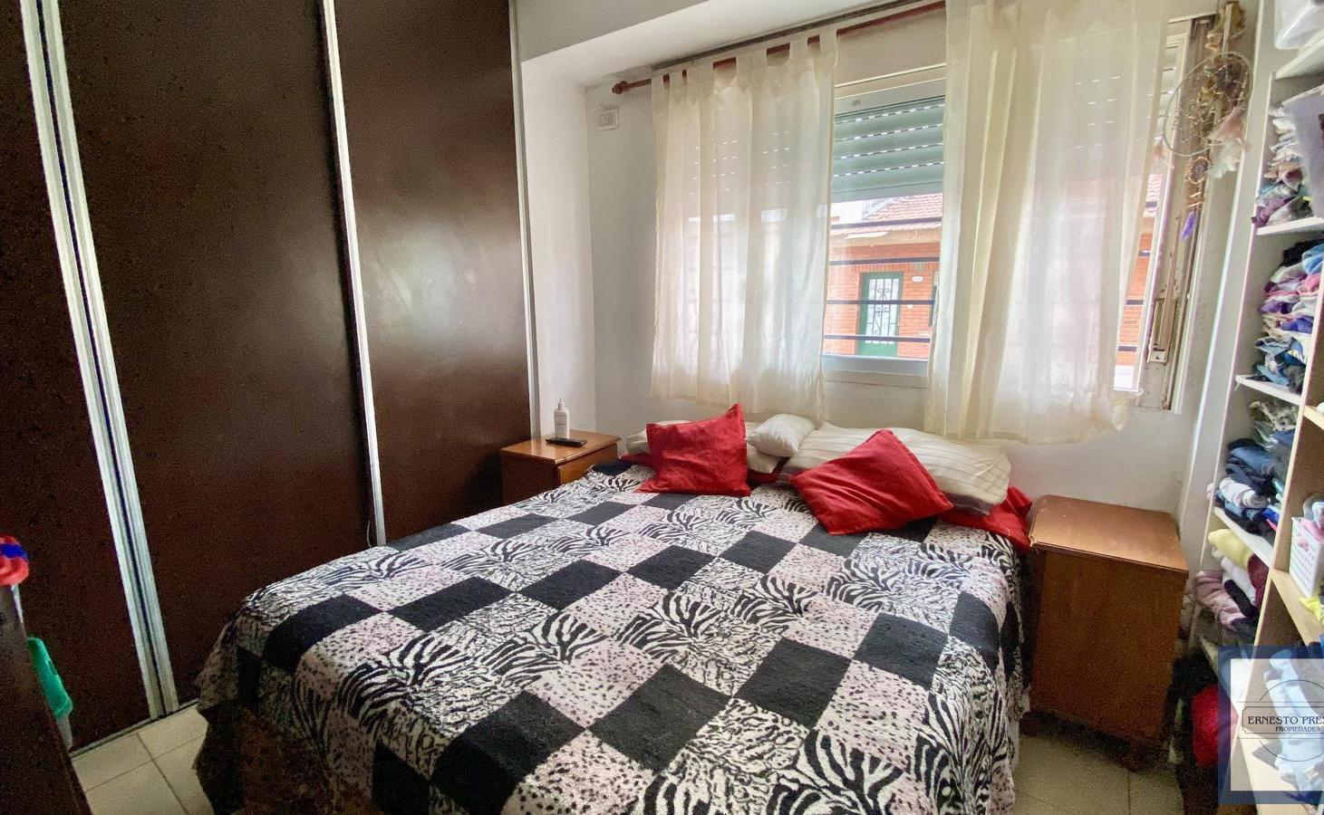 Foto de VENTA PH 2 AMBIENTES CON PATIO SIN EXPENSAS EN VILLA URQUIZA, imagen 4