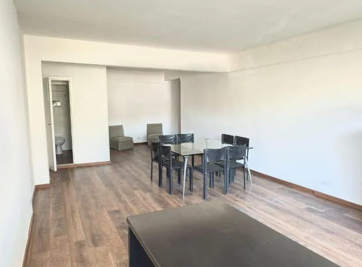 Oficina  Sobre av Maipu y Est Mitre 1