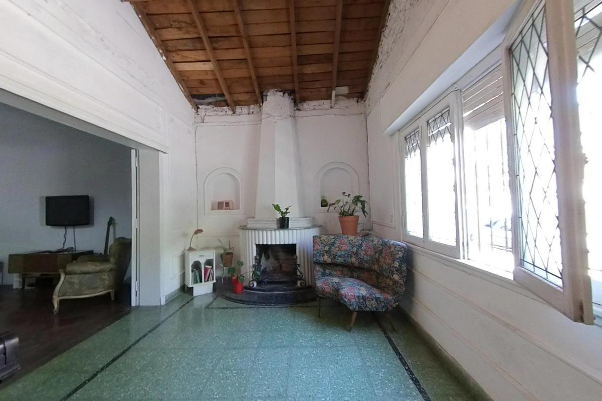 Foto de NUEVAS CONDICIONES, Chalet sobre Belgrano 1195 con patio, imagen 2
