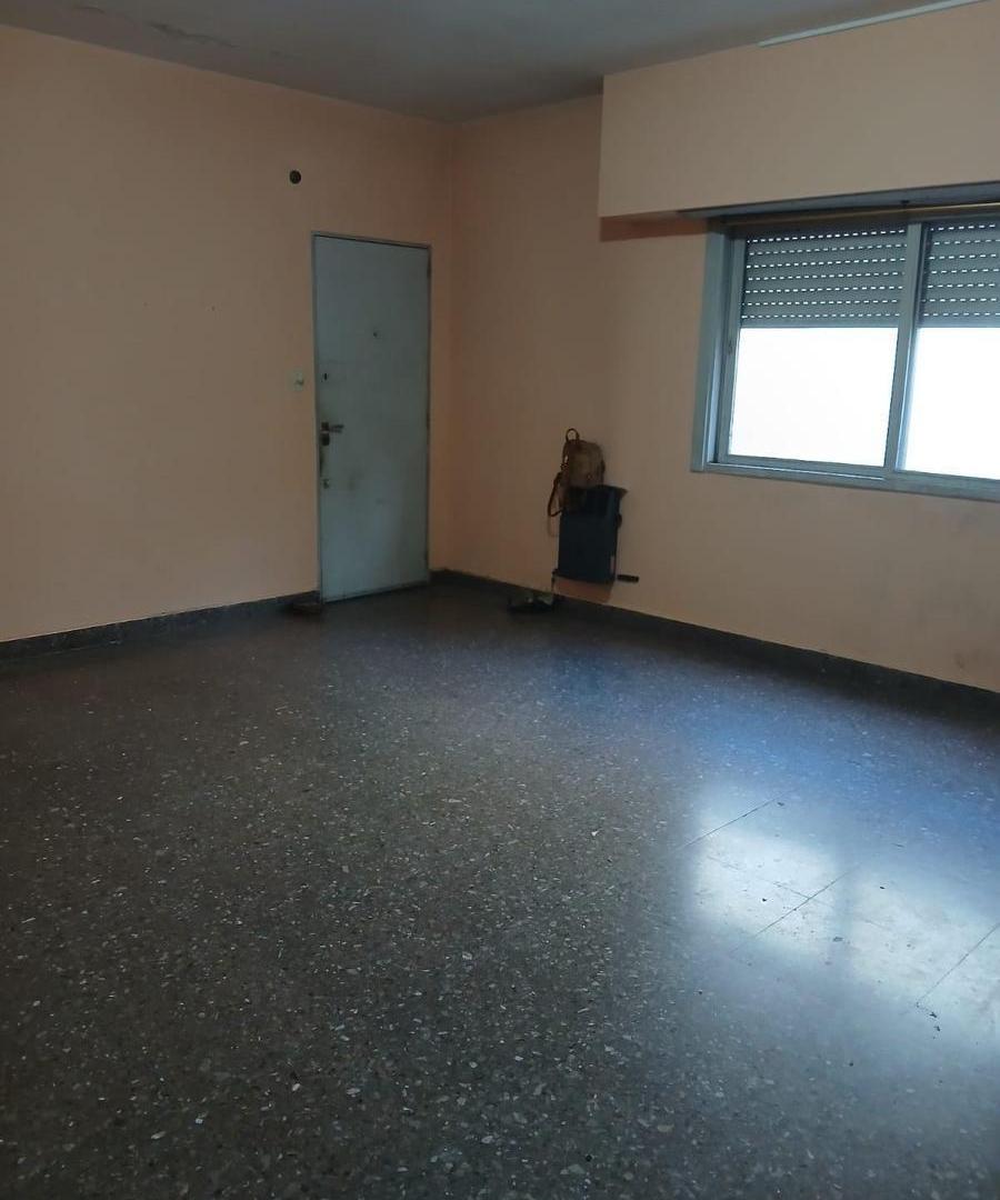 Foto de Departamento 3 amb c/cochera en Temperley Oeste, imagen 1