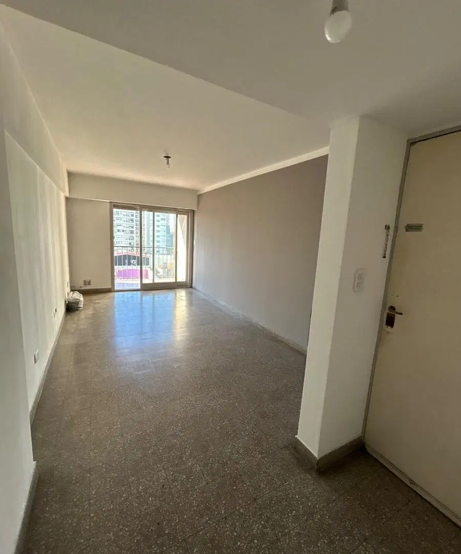 Departamento en Alsina al 700 3